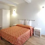 Honey 4*