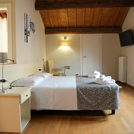 Honey 3* Ferrara