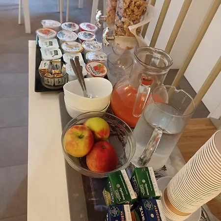 Honey Bed & Breakfast 4*