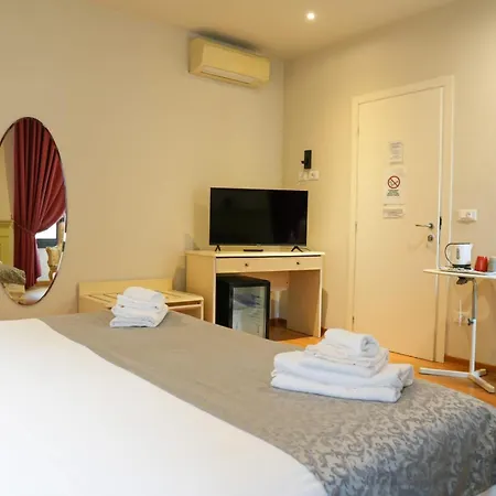Honey Bed and Breakfast Φεράρα