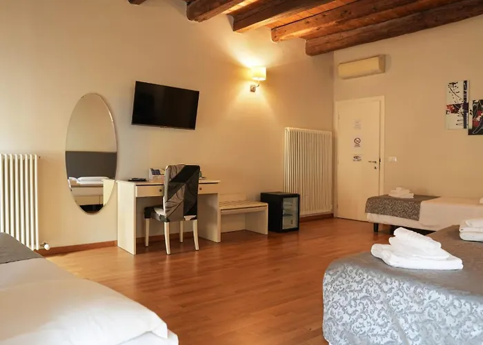 住宿加早餐酒店 费拉拉蜂蜜住宿加早餐旅馆