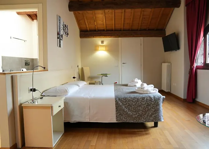 费拉拉蜂蜜住宿加早餐旅馆 4* 费拉拉