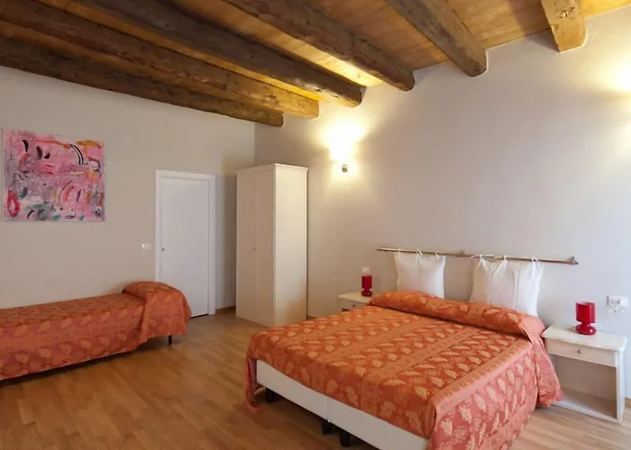 Bed & Breakfast Honey 4*