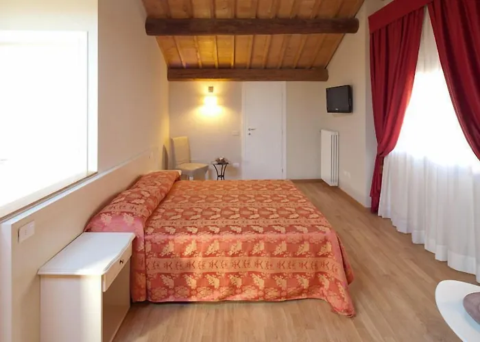 住宿加早餐酒店 费拉拉蜂蜜住宿加早餐旅馆